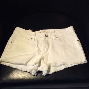 Bullhead Low Rise Shorts